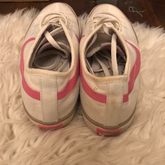 Nike canvas, pink swish 🥰 - Picture 5 of 6